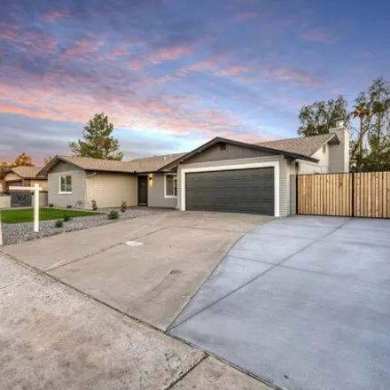 Image 2 - 2617 East Glade Avenue, Mesa, AZ 85204, USA - House for sale