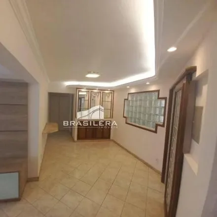 Buy this 3 bed apartment on Goiás Esporte Clube in Rua T-62, Setor Bela Vista