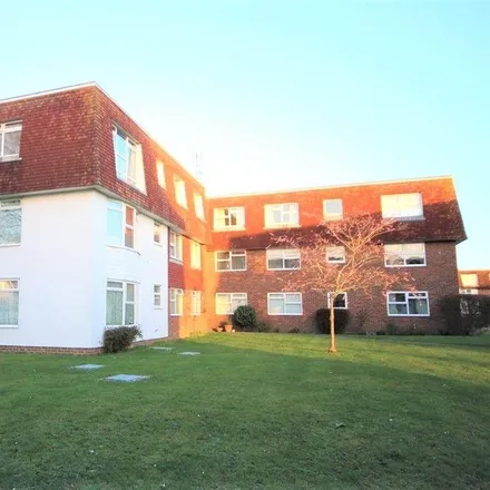 Rent this 2 bed apartment on Rusper Road South in Worthing, BN13 1LP