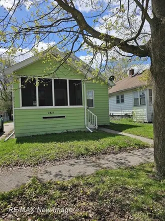 Buy this 2 bed house on 1437 Beech Street in Saginaw, MI 48602