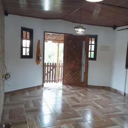 Buy this 3 bed house on Rua Maria das Dores Delfim in Centro, Embu-Guaçu - SP