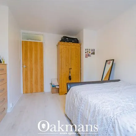 Image 3 - 29 Rebecca Drive, Selly Oak, B29 6TP, United Kingdom - Apartment for rent