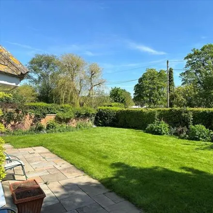 Image 3 - Clanfield, Oxfordshire, Ox18 - House for sale