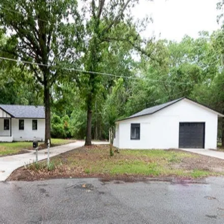 Buy this 3 bed house on 89 Laura Lane in Peach County, GA 31030