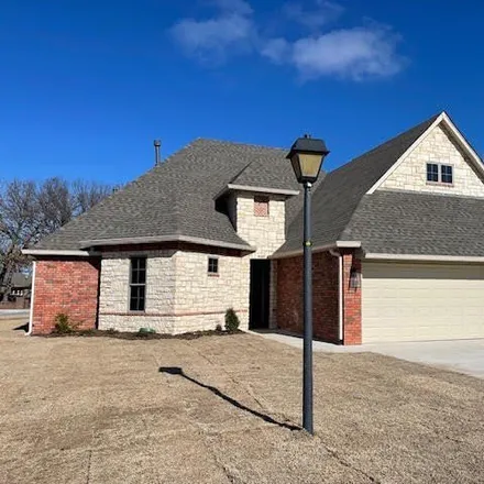 Buy this 3 bed house on 4909 Lost Cove Road in Grove, OK 74344