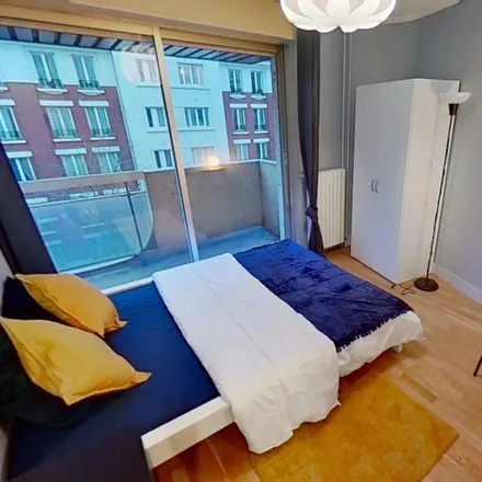 Rent this 5 bed room on 119 Boulevard Murat in 75016 Paris, France