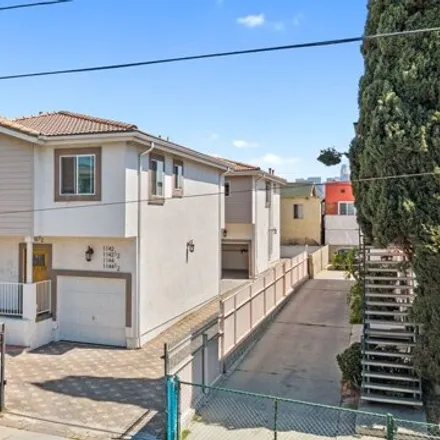 Buy this 1studio house on 1142 S Mariposa Ave in Los Angeles, California