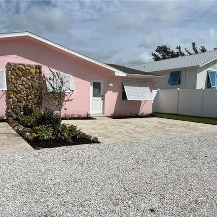 Rent this 2 bed house on unnamed road in East Naples, FL 33939