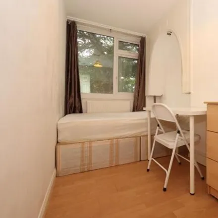 Rent this studio house on 2-44 Hereford Street in Spitalfields, London