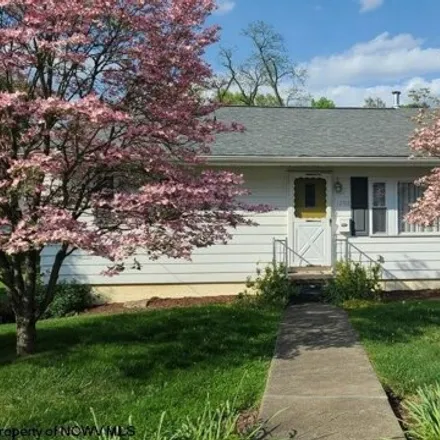 Rent this 3 bed house on 1208 Cambridge Avenue in Morgantown, WV 26505