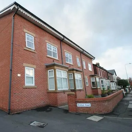 Image 1 - Station Road, Poulton-le-Fylde, FY6 7XF, United Kingdom - Apartment for rent