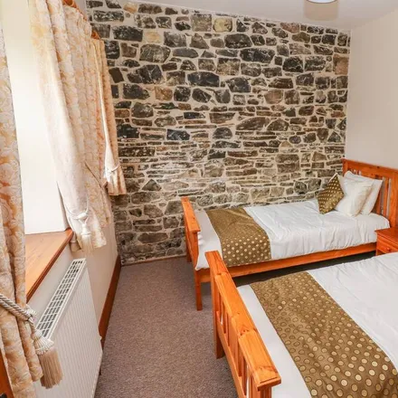 Rent this 3 bed duplex on Llanfynydd in SA32 7PJ, United Kingdom