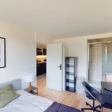 Rent this 1 bed apartment on Impasse Édouard Vaillant in 93400 Saint-Ouen-sur-Seine, France