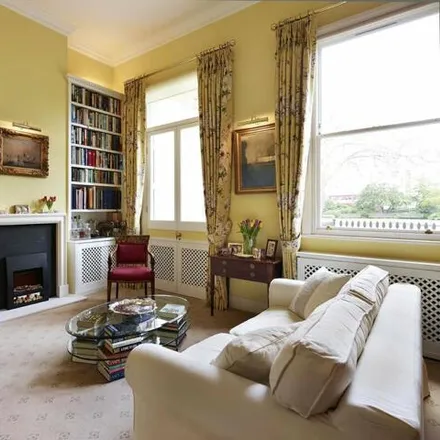Rent this 2 bed apartment on Hale House in Lindsay Square, London