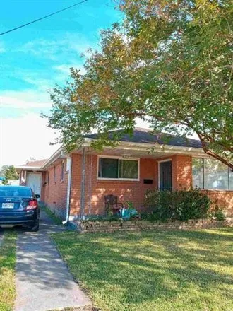 Rent this 2 bed duplex on 501 Carnation Avenue in Harahan Junction, Metairie