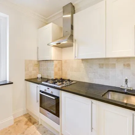 Image 5 - Grove End Road, London, NW8 9BS, United Kingdom - Apartment for rent
