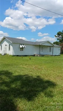 Buy this 3 bed house on 822 Lovette Road in Lumberton, NC 28358