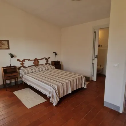 Rent this 2 bed apartment on Kaukau's in Piazza Giacomo Matteotti 2, 19038 Sarzana SP