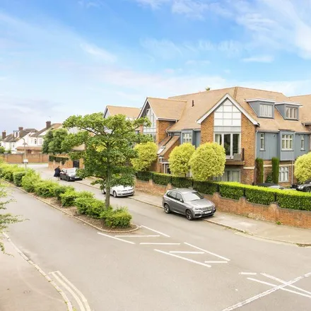 Rent this 2 bed apartment on Manor Road in Grange Hill, Chigwell
