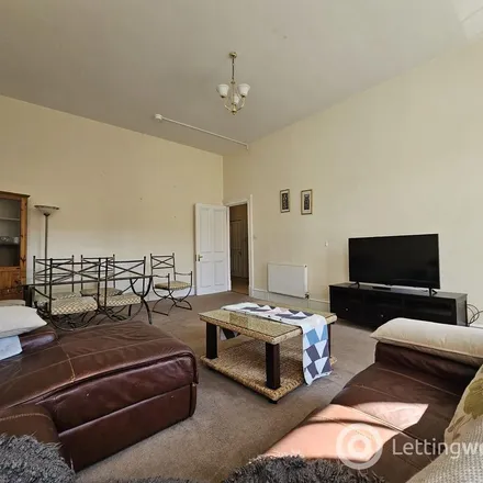 Rent this 5 bed apartment on Baliol Street in Glasgow, G3 6UT