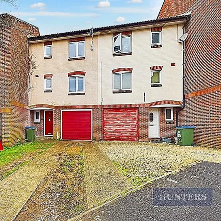 Rent this 4 bed townhouse on 14 Ranelagh Gardens in Bedford Place, Southampton