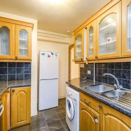 Image 3 - Camberwell Road, London, SE5 0DP, United Kingdom - Apartment for sale