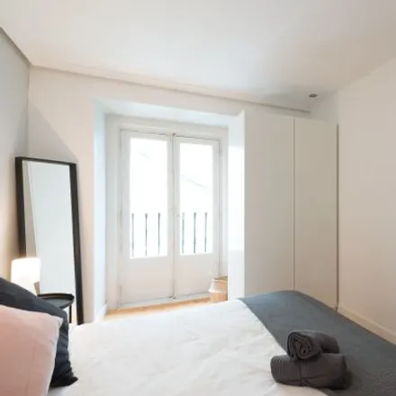 Rent this 6 bed room on Madrid in Calle de Arrieta, 8