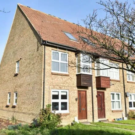 Rent this 1 bed townhouse on Bradfield Close in Jacobs Well, GU4 7YT