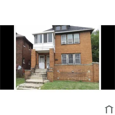 Rent this 3 bed townhouse on Woodward / Gratiot NS (NB) in Woodward Avenue, Detroit