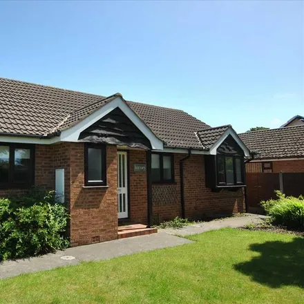 Rent this 3 bed house on Daleford Close in Carleton, FY5 5NX