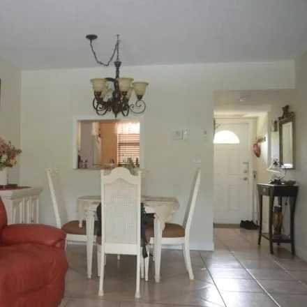 Buy this 1 bed condo on 3521 Northwest 50th Avenue in Lauderdale Lakes, FL 33319