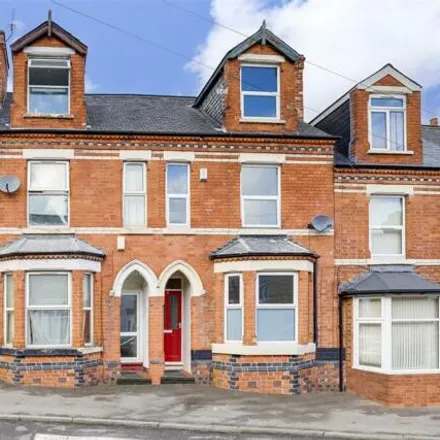 Buy this 3 bed townhouse on Handi Roti in 76-78 Trent Road, Nottingham