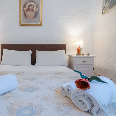 Rent this 3 bed house on Avola in Circonvallazione di Avola, 96011 Avola SR
