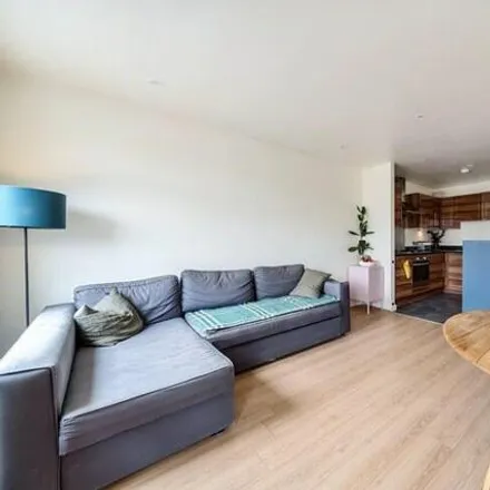 Buy this 2 bed apartment on Mylne Apartments in Londres, Great London
