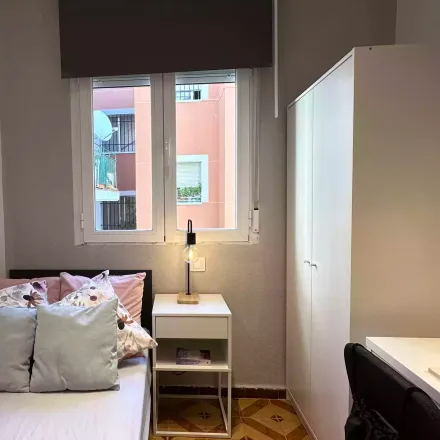 Image 6 - Calle de Julia Nebot, 28025 Madrid, Spain - Room for rent