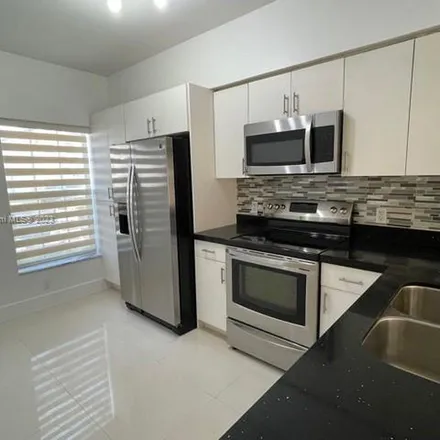 Image 2 - 31 Simonton Circle, Weston, FL 33326, USA - Apartment for rent