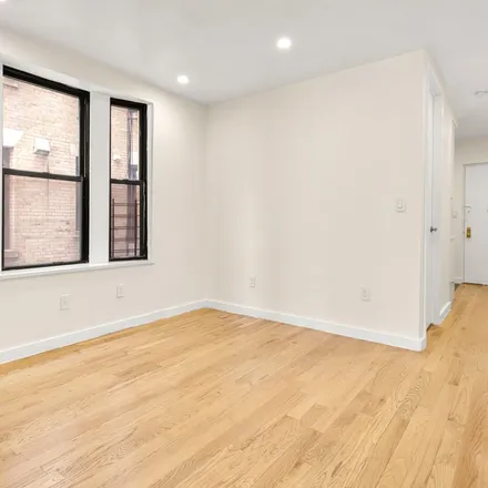 Image 2 - 130 Wadsworth Avenue, New York, NY 10033, USA - Apartment for rent