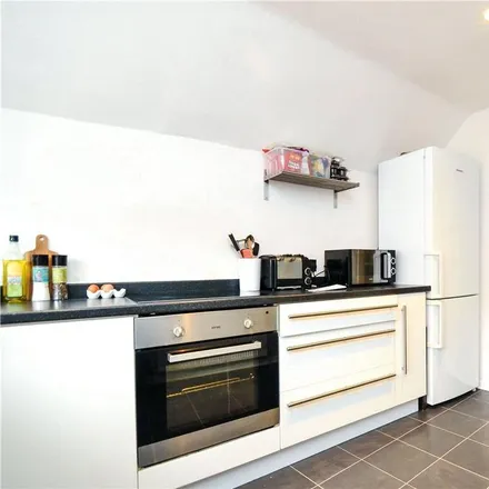 Image 9 - High Street, Redbourn, AL3 7NY, United Kingdom - Apartment for rent