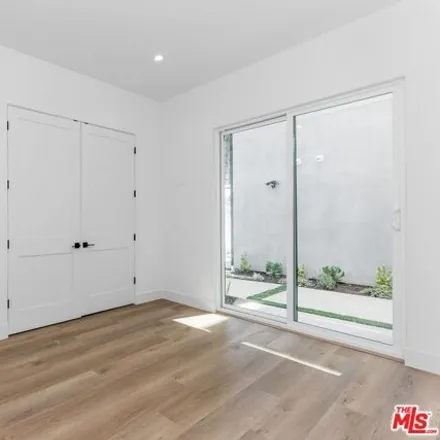Image 4 - 1819 Ashmore Place, Los Angeles, CA 90026, USA - House for rent