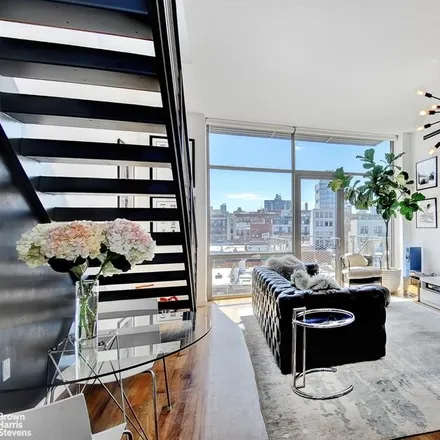 Buy this studio apartment on 280 METROPOLITAN AVE in Brooklyn