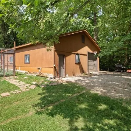 Image 3 - 100 St Clair Court, Freeburg, Saint Clair County, IL 62243, USA - House for sale