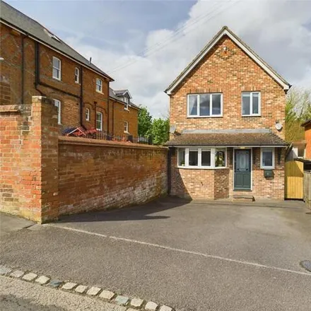 Buy this 3 bed house on 35 Brunswick Hill in Reading, RG1 7YU