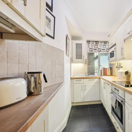 Image 2 - Marsham Court, Vincent Street, London, SW1P 4BJ, United Kingdom - Apartment for sale