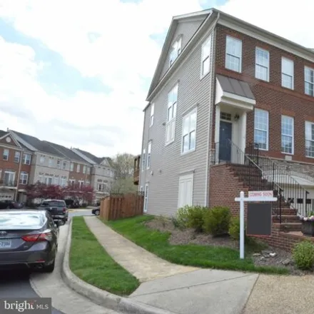 Buy this 3 bed townhouse on 21996 Windy Oaks Square in Broadlands, Loudoun County
