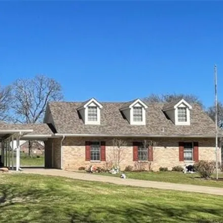 Buy this 3 bed house on 340 Chamber Drive in Ellis County, TX 76651