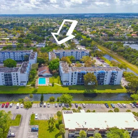 Buy this 2 bed condo on 7557 Northwest 16th Street in Sunrise Heights, Plantation