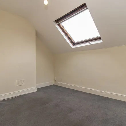 Rent this 1 bed apartment on Plasturton Gardens in Cardiff, CF11 9HF