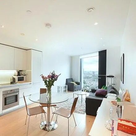 Image 3 - Strata SE1, 8 Walworth Road, London, SE1 6EE, United Kingdom - Apartment for rent