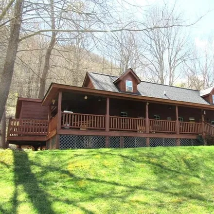 Buy this 3 bed house on 13 Maggie Springs Drive in Maggie Valley, Haywood County