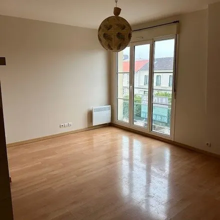 Rent this 2 bed apartment on 1 bis Rue du Préfet Chaleil in 93600 Aulnay-sous-Bois, France